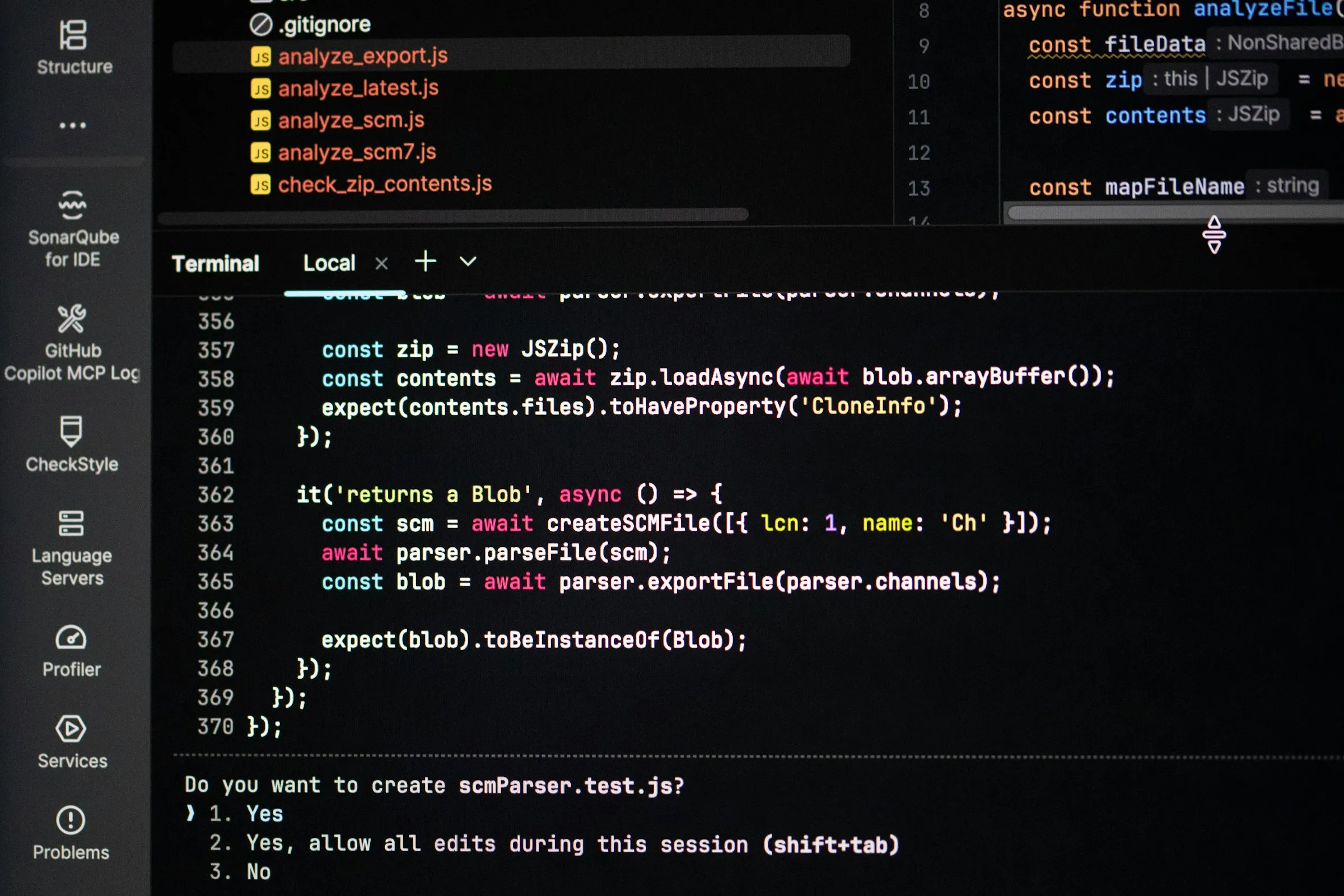 Un éditeur de code sur fond sombre : une suite de tests dans le terminal, et un agent qui demande l'autorisation de créer un fichier.