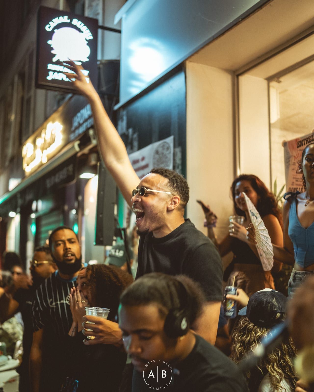 SHEESH FÊTE DE LA MUSIQUE, Dousinn